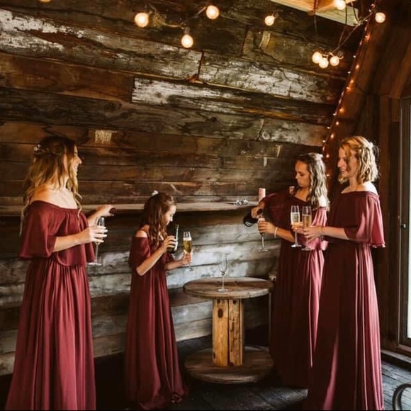 Burgundy off the shoulder dress - Picture 1 of 6